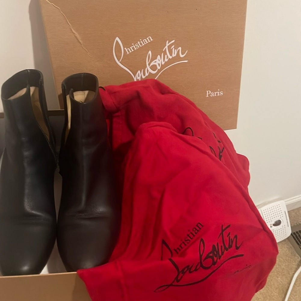 AUTHENTIC-Louboutin booties